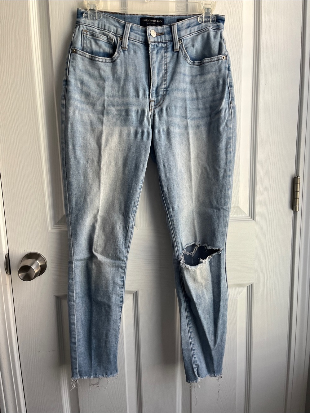 Lucky Brand Light Blue High Rise Skinny Distressed Jeans with Knee Rip Size 4/27